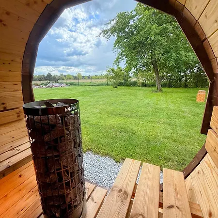 Siedlisko Pod Kasztanem Ferienhaus *
