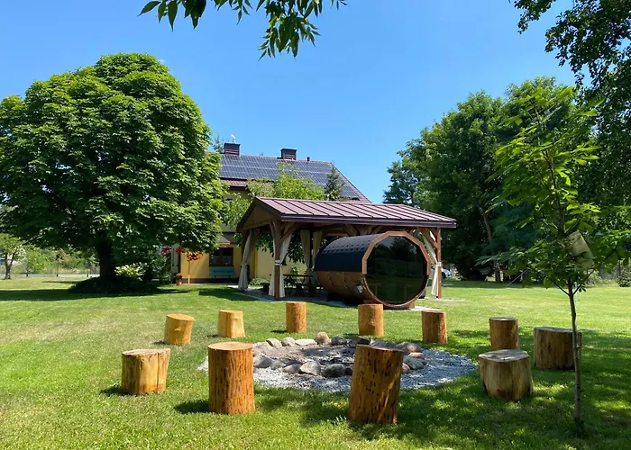 Siedlisko Pod Kasztanem Hébergement de vacances *