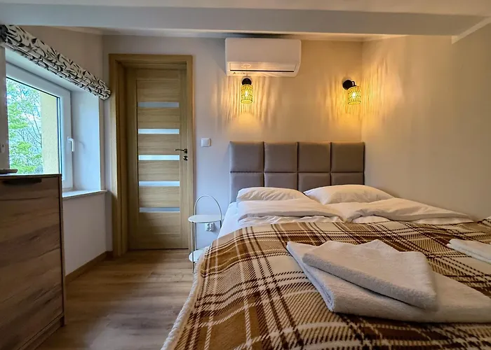 Siedlisko Pod Kasztanem Hébergement de vacances *